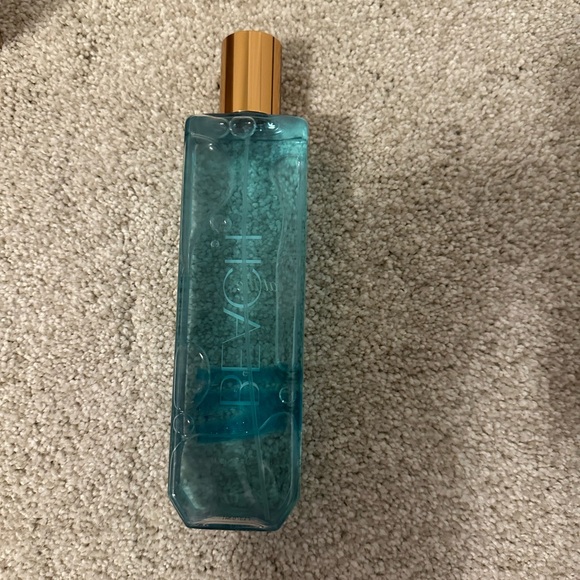 Bath and Body Works Fine Fragrance Mist 8 Ounce At The Beach Full Size Spray - Picture 3 of 5